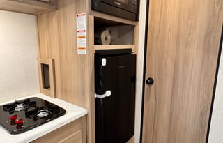 NEW! 2025 COLEMAN 17B - Your Adventures Await - NV