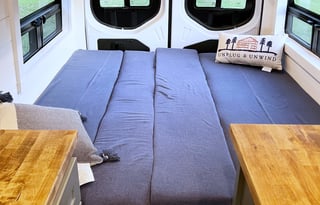 2021 Mercedes-Benz Mercedes-Benz 2500 170