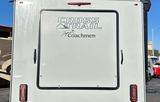 Modern Family Suite Basecamp 26'CrossTrail Class C