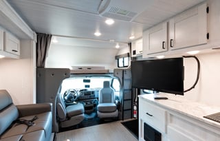 2022 EAST TO WEST Entrada 2900DS