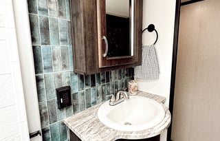 Phoenix Luxe Retreat – 2 Bedroom Family 5th Wheel