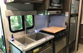 Happy as a Clam 2018 Coleman Light 1805RB