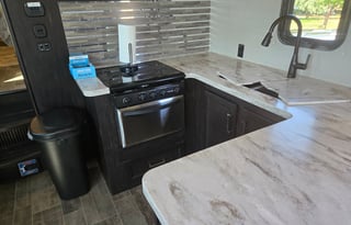 STEVE AND PEGGYS RV RENTAL AND HOSTING.