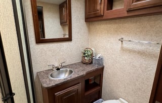 Adventure Awaits - Ideal RV for Families & Groups!