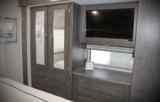 2022 Coachmen RV Pursuit