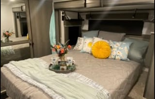 2022 Keystone RV Montana 3781RL