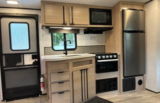 2022 Perfect floor plan for space and comfort!