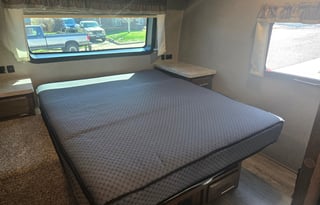 2021 Super Lite Camper Trailer