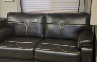 Aerolite triple bunkhouse w/ walkaround king