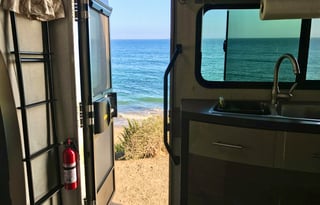 Mercedes Winnebago - Model J - G