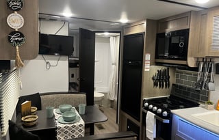 2020 Keystone Hideout