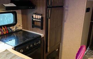 PERFECT Family RV Trailer Bunk House-PetsWelcome