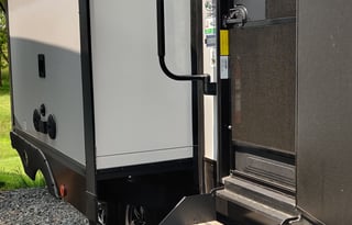 2023 Forest River Cherokee Alpha Wolf 33BH-L