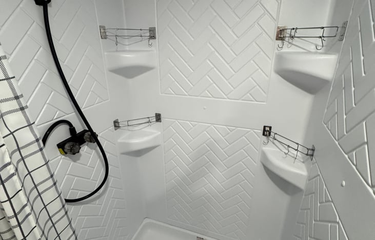 Large adult sized shaower