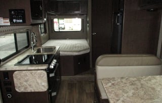 2021 25' Four Winds 23U