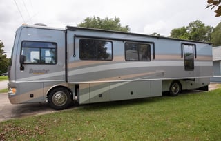 2007 Fleetwood RV Bounder Diesel 38V