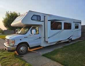 Four Winds RV Chateau 31B