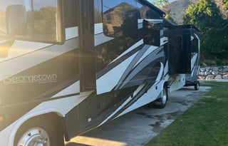 2017 Georgetown 364TSF