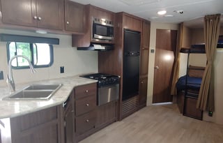 2017 Dutchmen RV Coleman Lantern Series 263BHWE