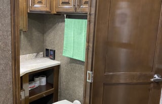 2020 Thor Motor Coach Miramar 35.2