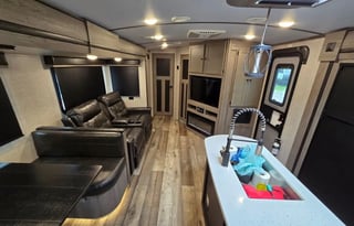 Keystone Outback 335CG