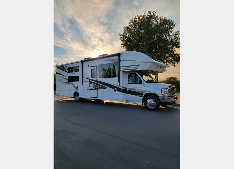 Class C Motor Home rentals in Huntington Beach