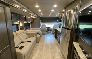 Best Class A Gas Luxury Motorhome-Family Vacation