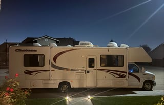 2002 Four Winds RV Chateau 31S