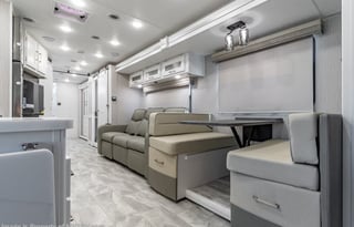 Ultra Luxurious - Bunkhouse - 2 bathrooms