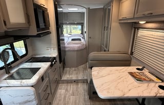 New 2026 Thor Chateau 24ft.RV-free private shuttle