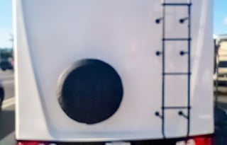 Solar/Lithium Battery Quiet w No noisy generator
