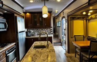 Central Coast classy, comfy camping !