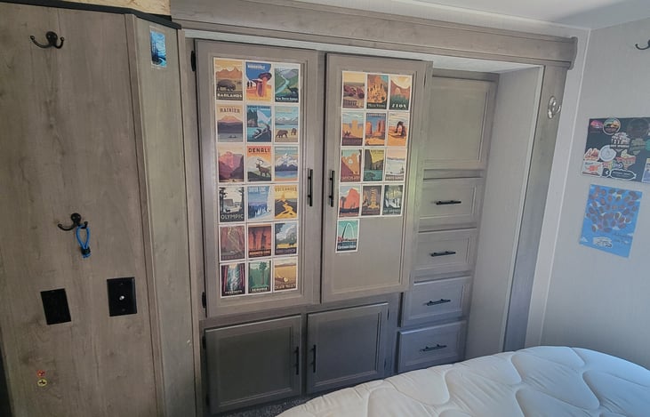 With dual closet doors and drawer space, you are sure to find a spot to organize all of your gear!