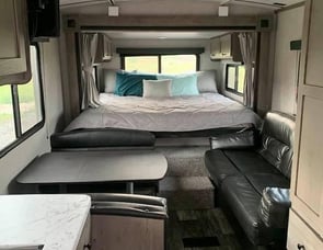 Keystone RV Outback Ultra Lite 210URS