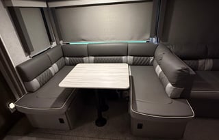 Family Camping in Style - Sleeps 11 - Pet Friendly