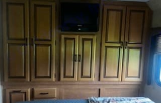 Wanderlust! Drive, Discover, Disconnect!