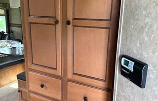 Couples Retreat & Pet Friendly Camper Rental