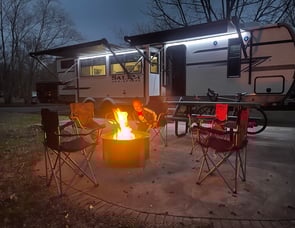 Forest River RV Salem Hemisphere 310BHI