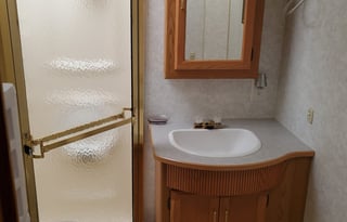 2004 Winnebago Brave 36M