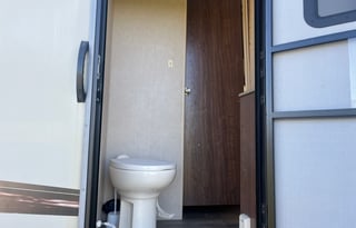 2017 Dutchmen RV Coleman Lantern LT Series 15BH