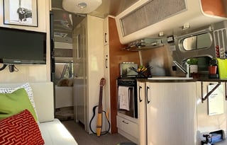 "LAPAZ" 2011 Airstream International Serenity 25FB