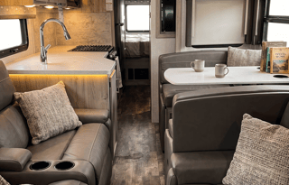 A6 *NEW*Thor Windsport 8-SLEEPER-WIFI- Luxury Bus