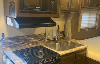 2017 Thor Motor Coach Freedom Elite 23H