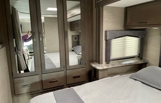 Tour New England in a 2024 Thor Chateau 27R