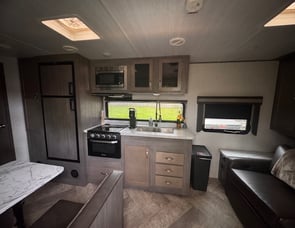 EAST TO WEST Alta 2100MBH