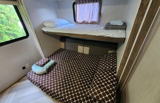 Clubhouse - Ultimate Family Camper
