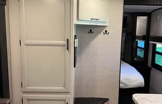 2022 Jayco Jay Feather HAL814