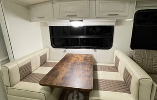 Luxury Style - 2016 Forest River Georgetown 364T