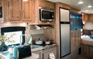 FLEXIBLE TIMES! Perfect floor plan w/ all you need