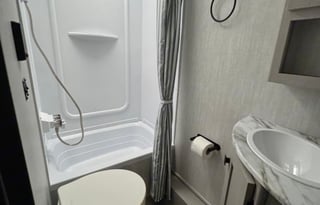 Rachels Roomy BunkHouse